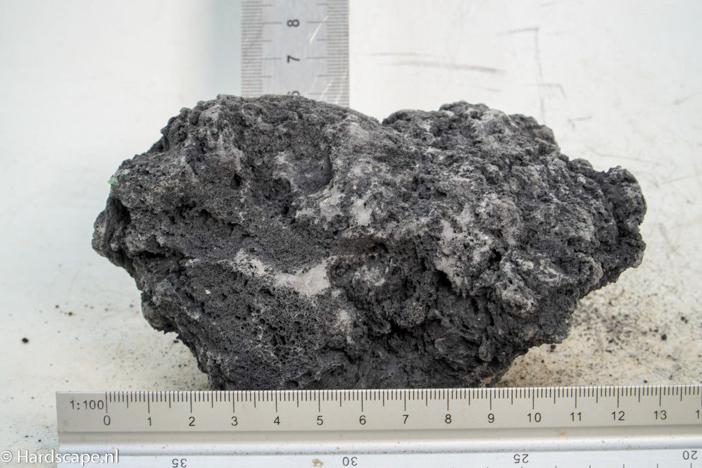 Black Lava M187 - Hardscape.nl