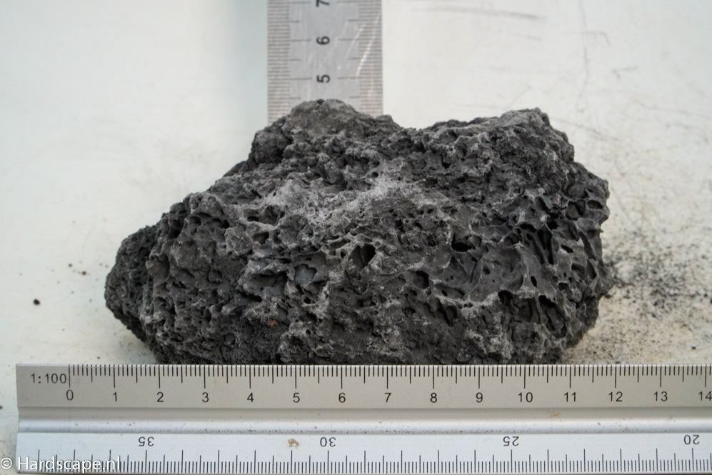 Black Lava M188 - Hardscape.nl