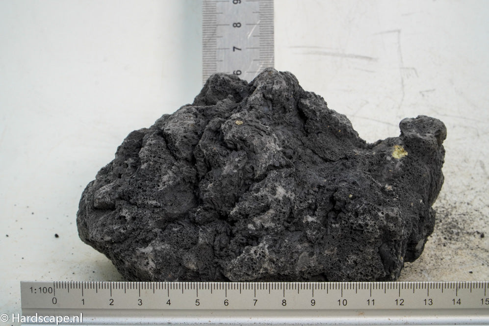 Black Lava M189 - Hardscape.nl