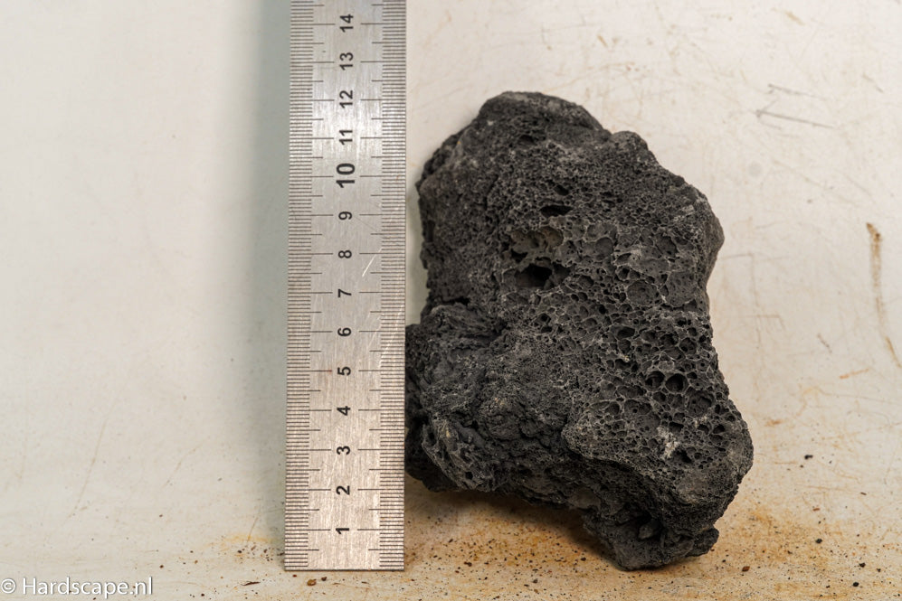 Black Lava S383 - Hardscape.nl