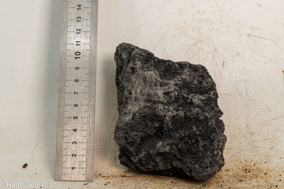 Black Lava S394 - Hardscape.nl