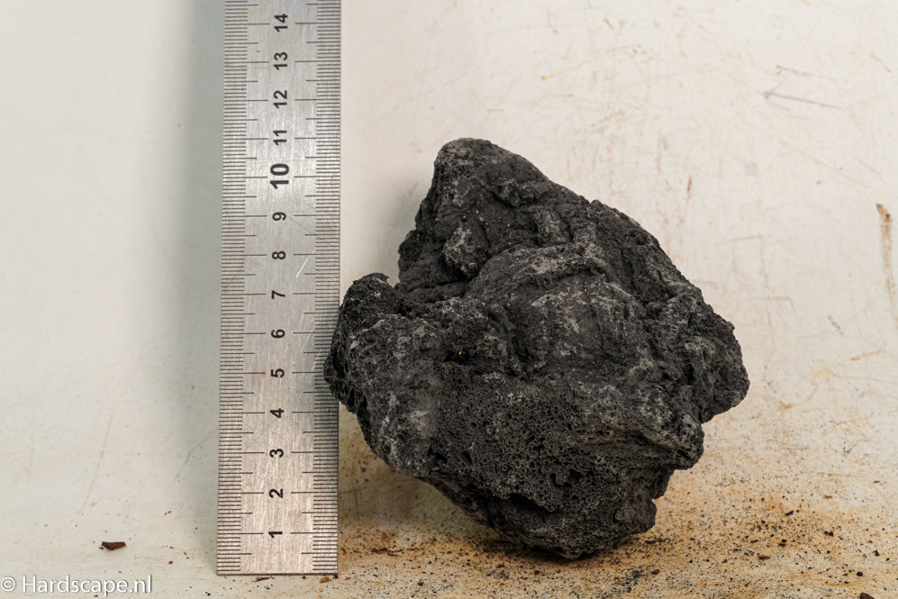 Black Lava S396 - Hardscape.nl