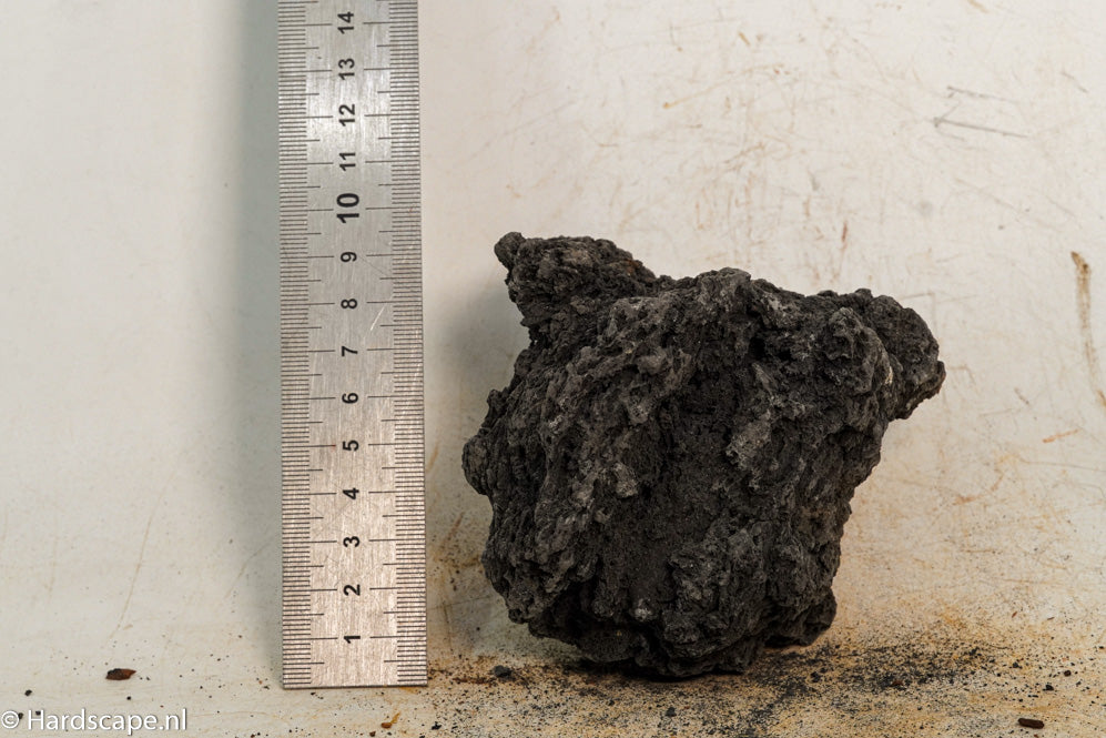 Black Lava S401 - Hardscape.nl
