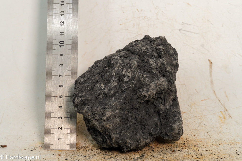 Black Lava S403 - Hardscape.nl