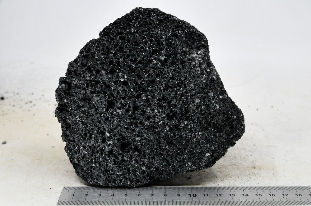 Black Lava Rock L20 - Hardscape.nlLarge