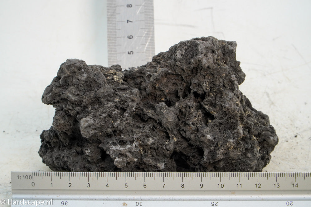 Black Lava M183 - Hardscape.nl