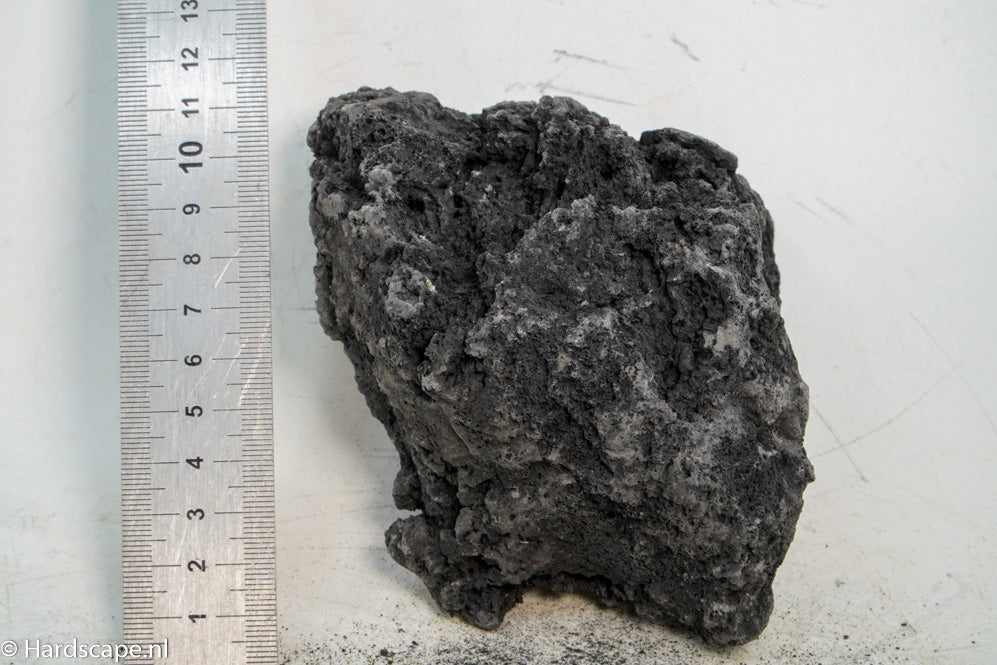 Black Lava M186 - Hardscape.nl