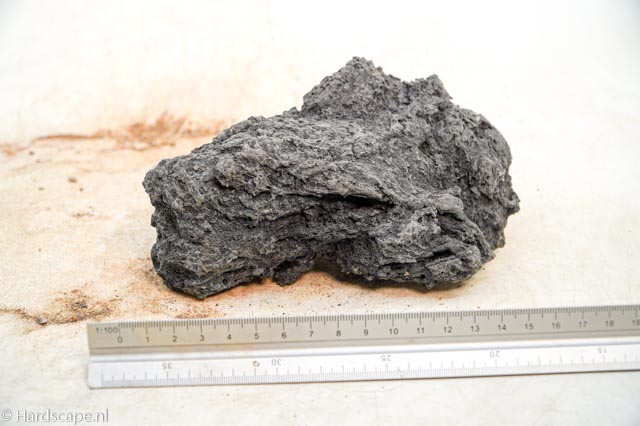 black lava rock S426 - Hardscape.nl