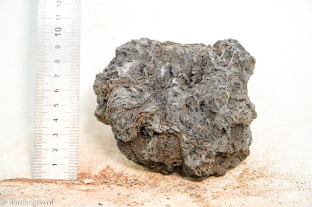 black lava rock S428 - Hardscape.nl
