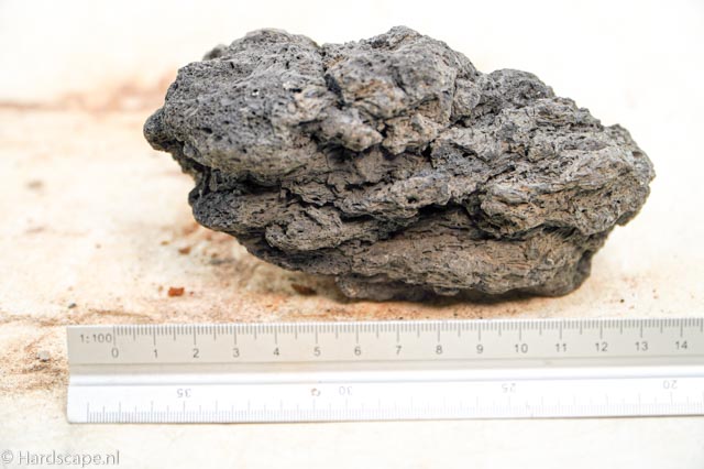 black lava rock S430 - Hardscape.nl