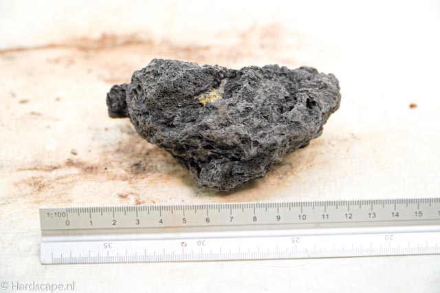 black lava rock S434 - Hardscape.nl