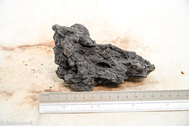 black lava rock S435 - Hardscape.nl