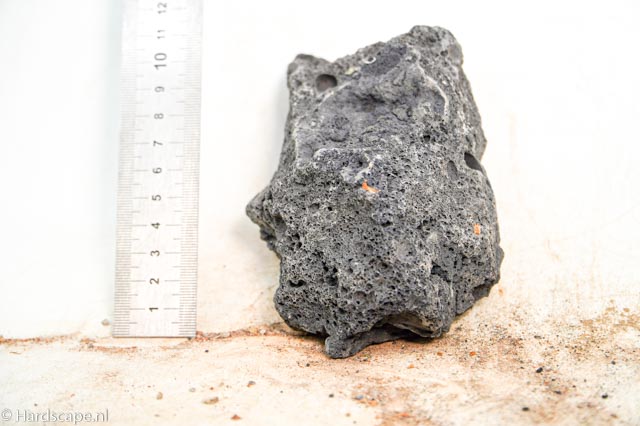 black lava rock S437 - Hardscape.nl