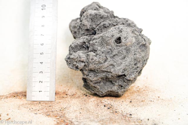 black lava rock S442 - Hardscape.nl