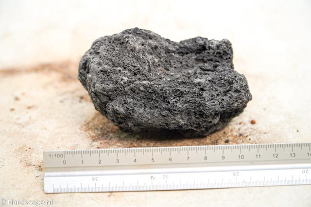 black lava rock S443 - Hardscape.nl