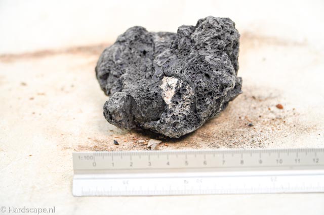 black lava rock S445 - Hardscape.nl