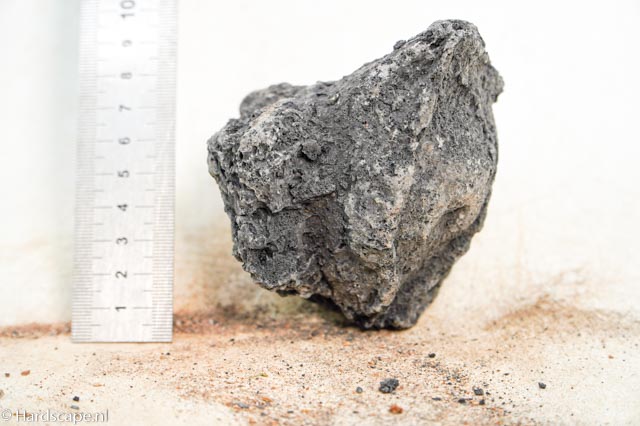 black lava rock S446 - Hardscape.nl