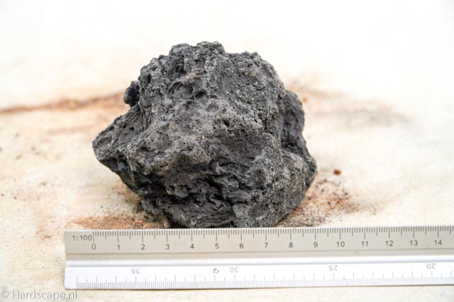 black lava rock S449 - Hardscape.nl
