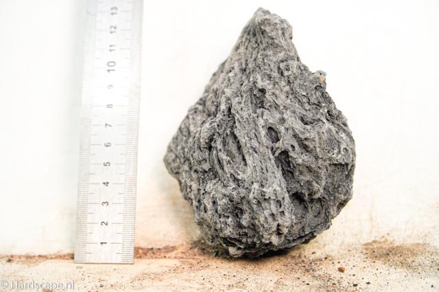 black lava rock S453 - Hardscape.nl