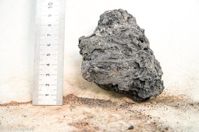 black lava rock S457 - Hardscape.nl