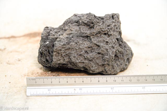 black lava rock S458 - Hardscape.nl