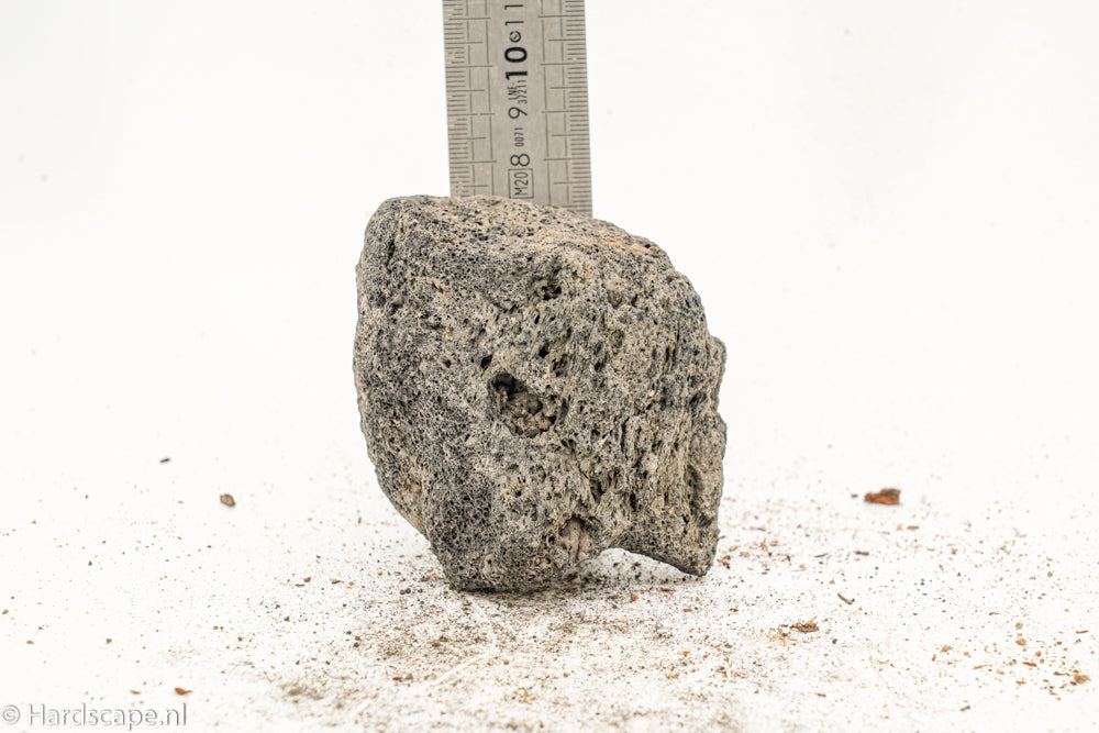 Black lava rock S521