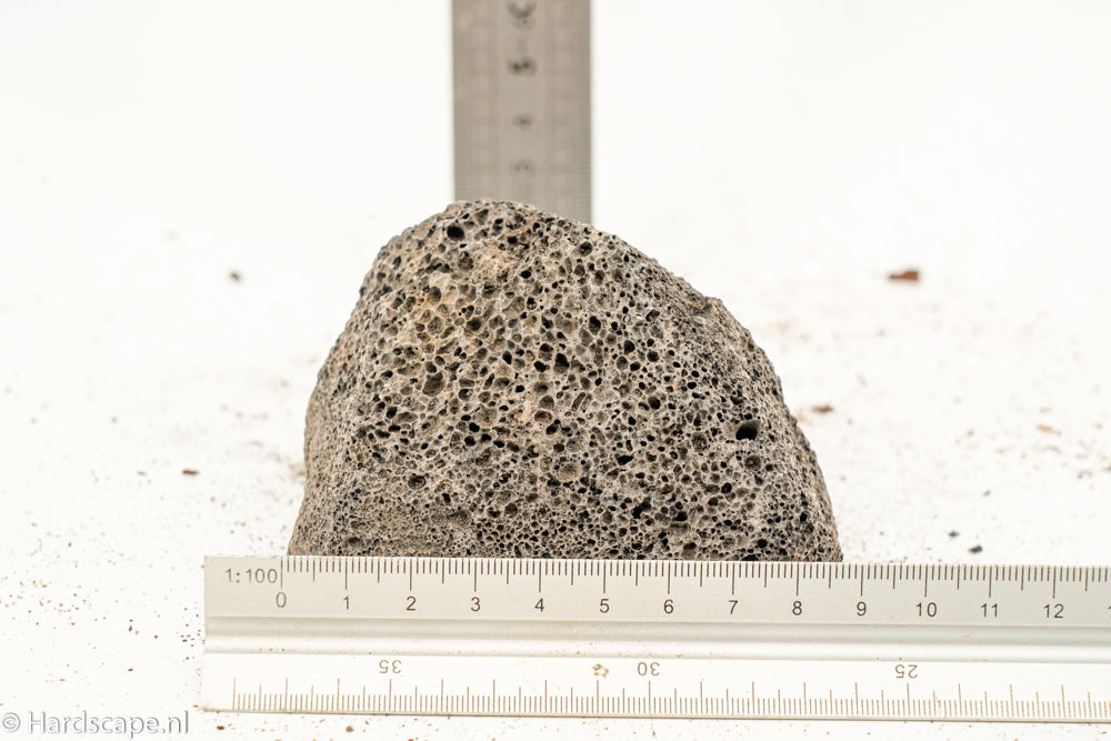 Black lava rock S523