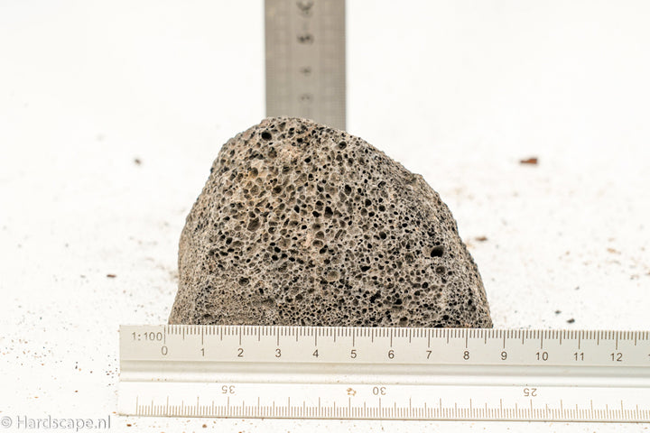 Black lava rock S523
