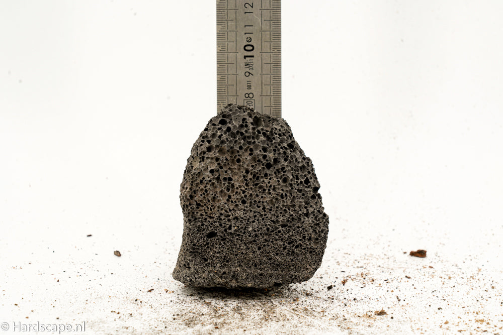 Black lava rock S526