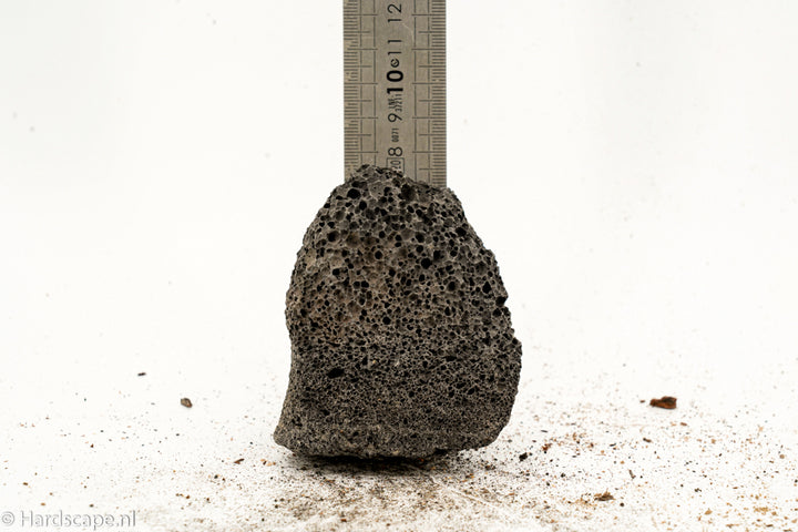 Black lava rock S526