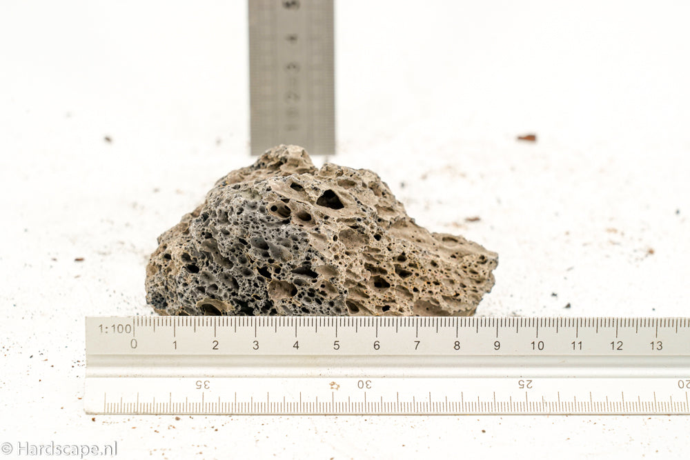 Black lava rock S527