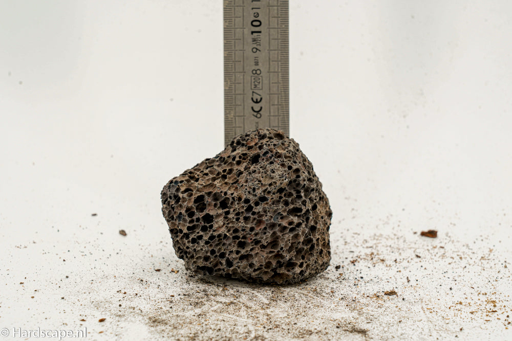 Black lava rock S528