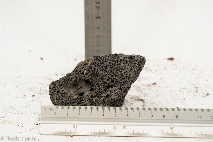 Black lava rock S529