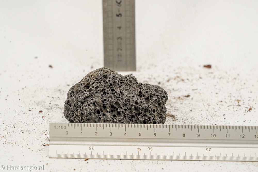 Black lava rock S531