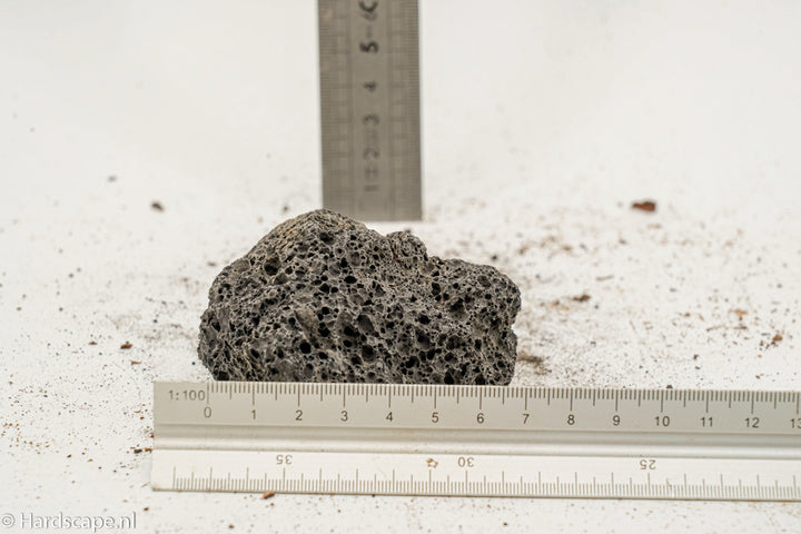 Black lava rock S531