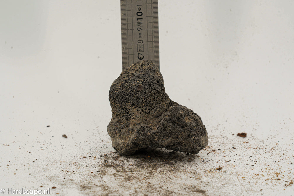 Black lava rock S532