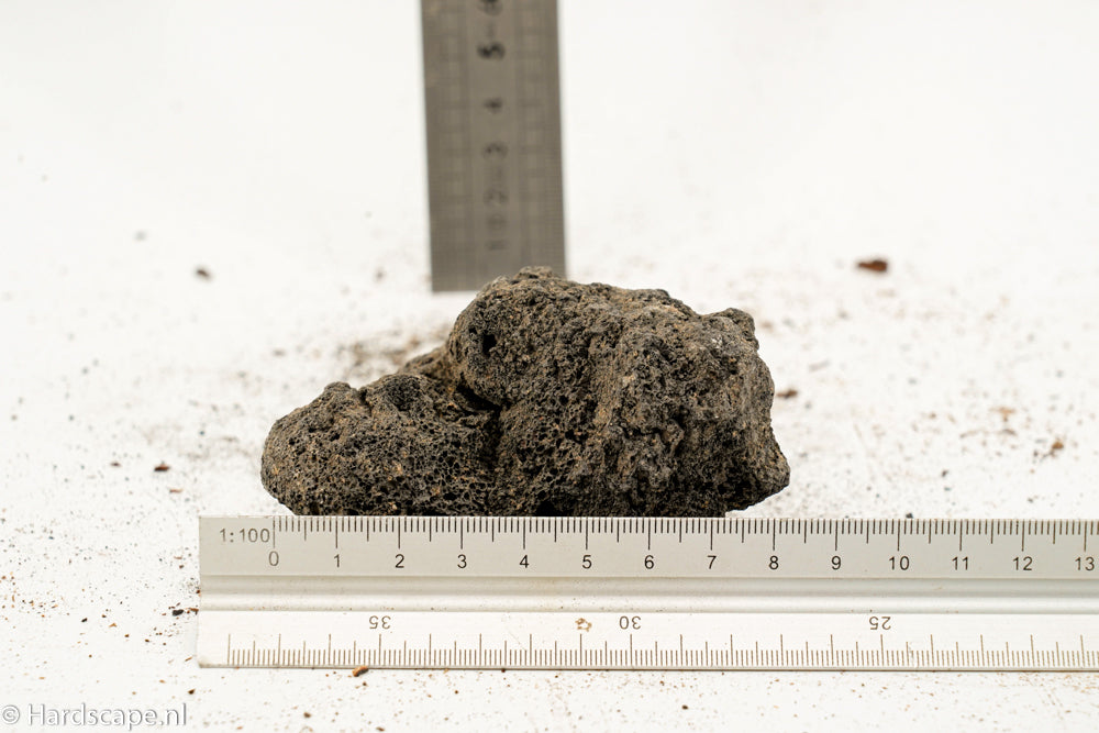 Black lava rock S532