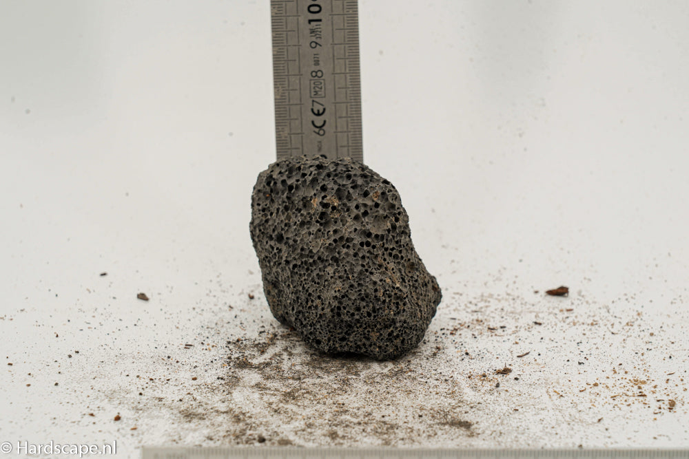 Black lava rock S533