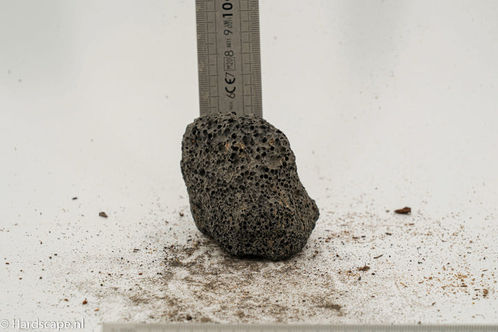Black lava rock S533