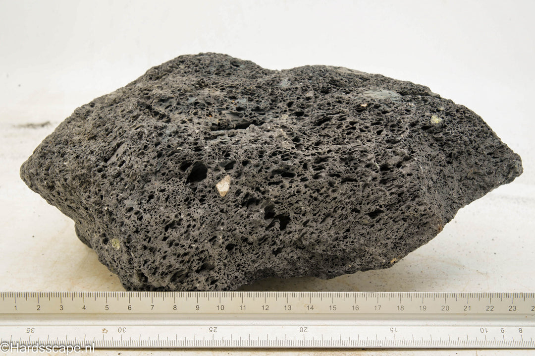 Black lava Rock XL136