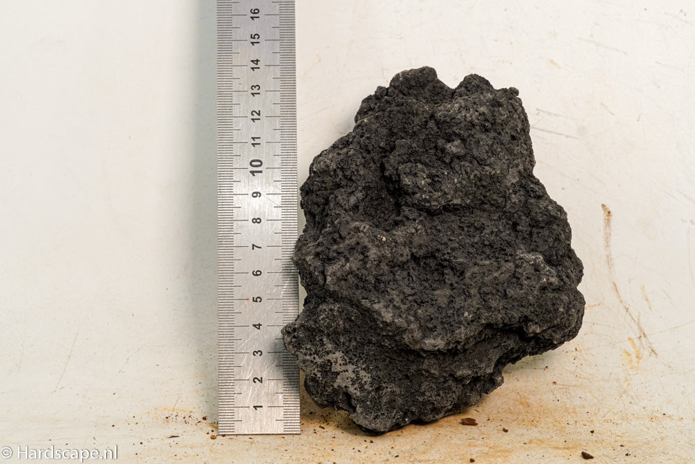 Black Lava S379 - Hardscape.nl