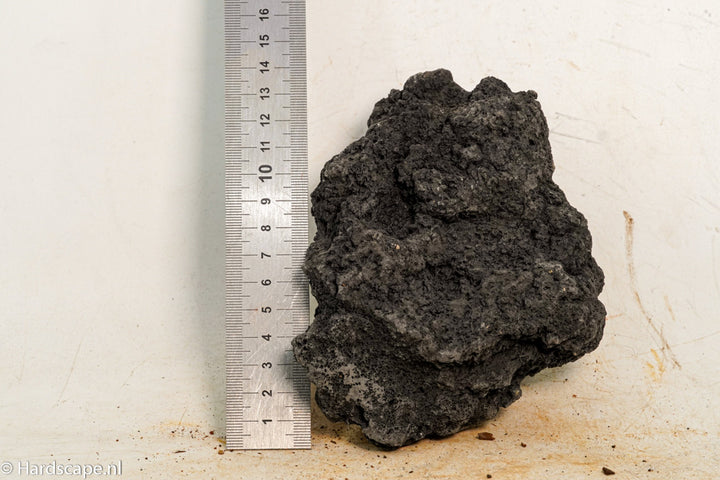 Black Lava S379 - Hardscape.nl