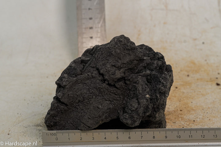 Black Lava S382 - Hardscape.nl