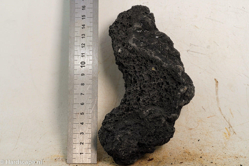 Black Lava S385 - Hardscape.nl