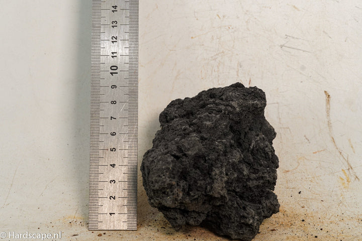Black Lava S386 - Hardscape.nl