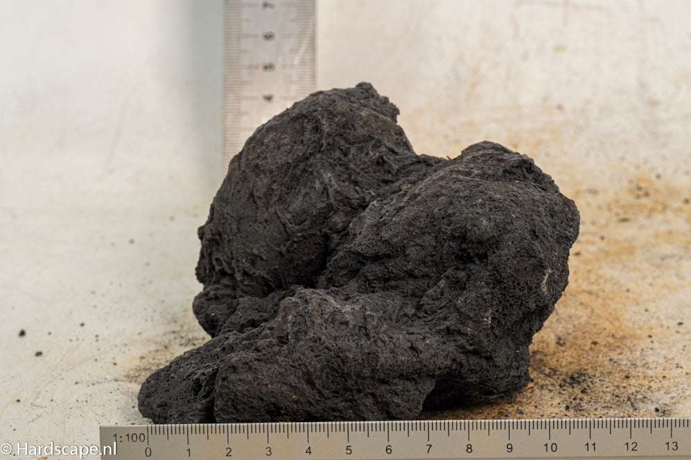 Black Lava S390 - Hardscape.nl
