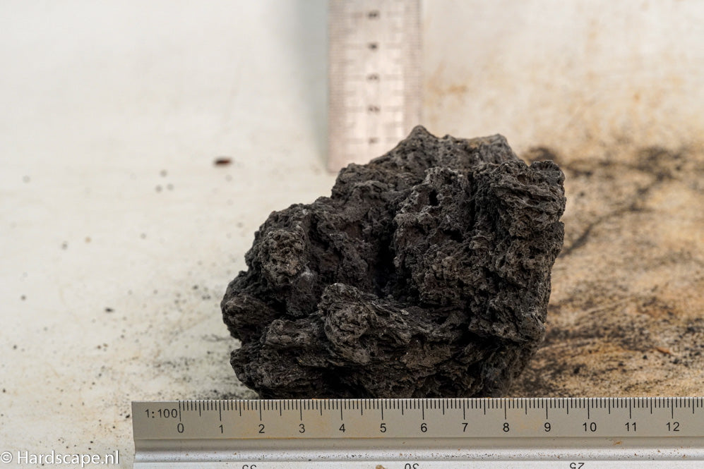 Black Lava S401 - Hardscape.nl