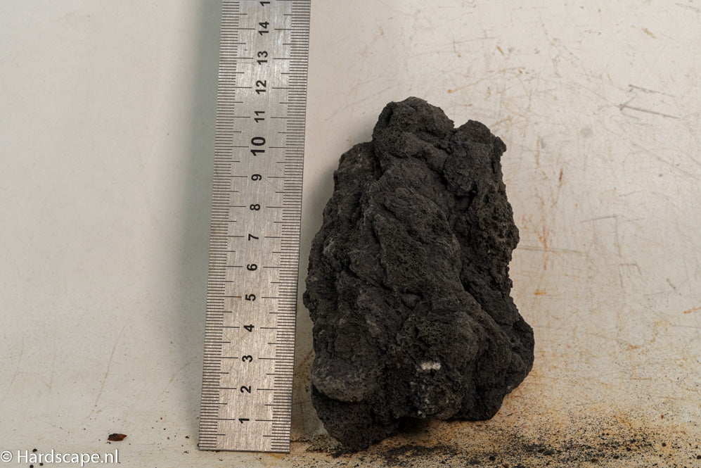 Black Lava S407 - Hardscape.nl