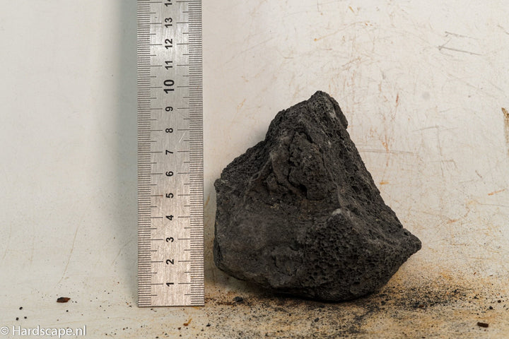 Black Lava S412 - Hardscape.nl