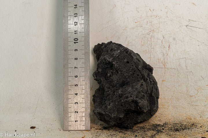 Black Lava S413 - Hardscape.nl